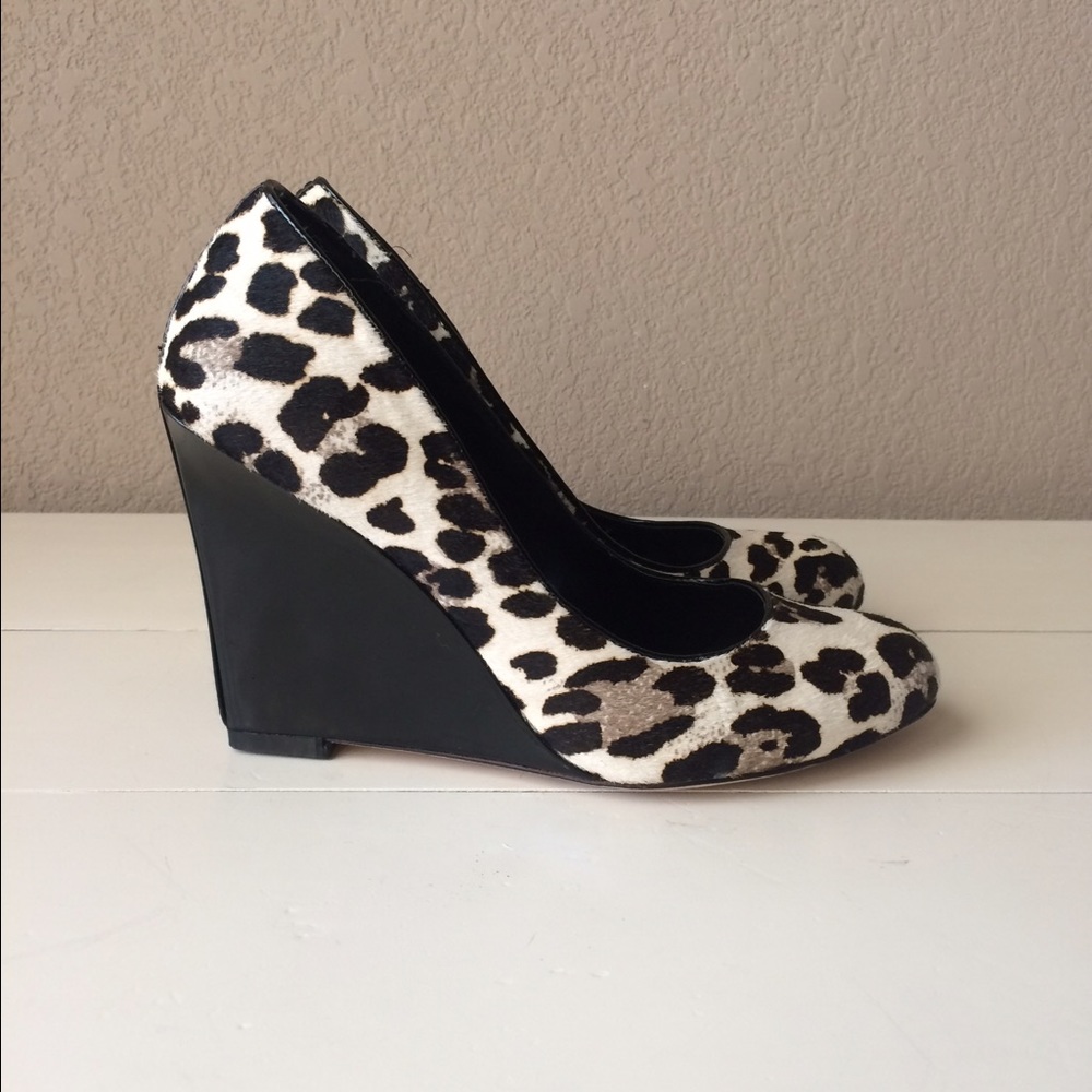 White House Black Market Wedges